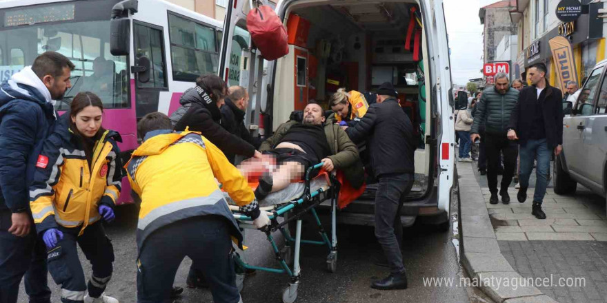 Şehrin göbeğinde silahlı saldırı: Kurşun yağdırıp olay yerinden kaçtı