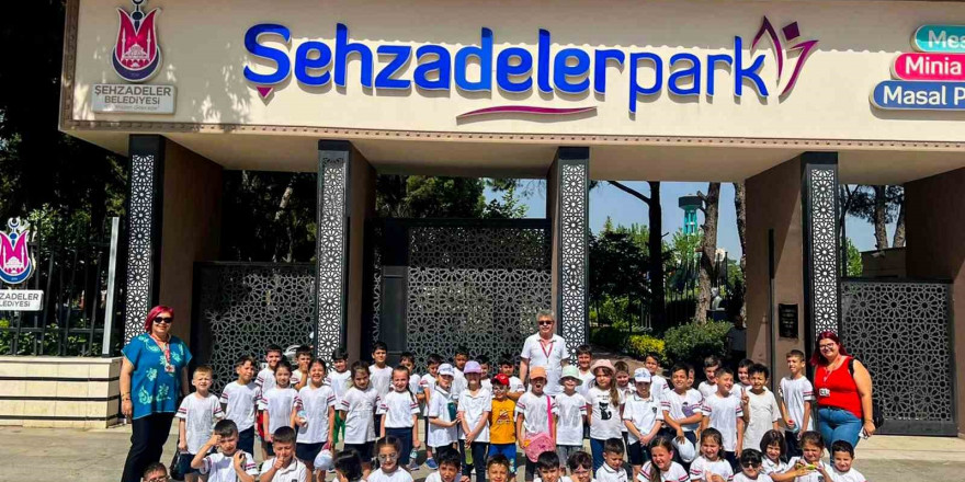 Şehzadelerpark öğrencilerin ilgi odağı oldu