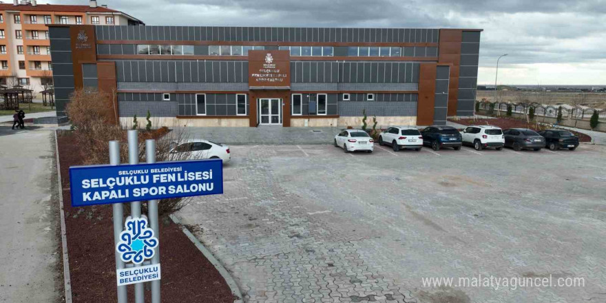 Selçuklu Belediyesi Selçuklu Fen Lisesi Kapalı Spor Salonu tamamlandı