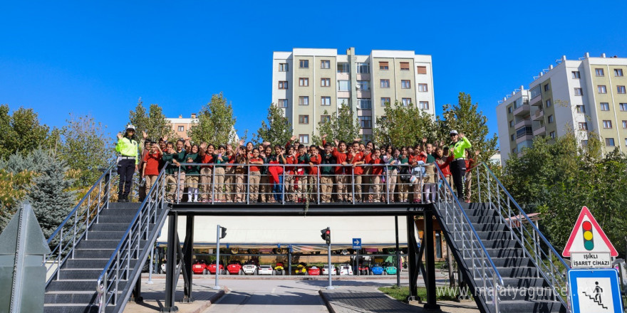 Selçuklu Trafik Eğitim Parkı trafikte bilinçli nesiller yetiştirmeye devam ediyor