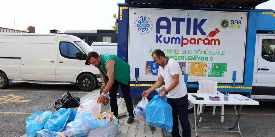 Selçuklu’da atıklar, ev ekonomisine katkı sağlıyor