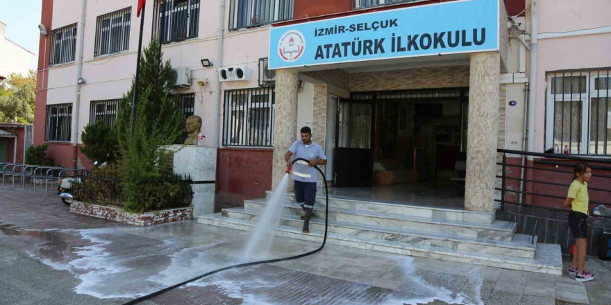 Selçuk’ta okullarda temizlik alarmı