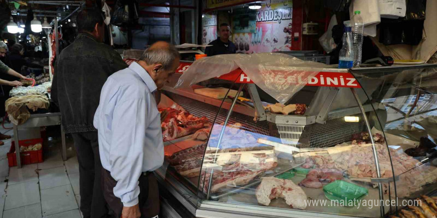 'Senden aldığım et ile zehirlendim' diyerek kasapları dolandırdılar