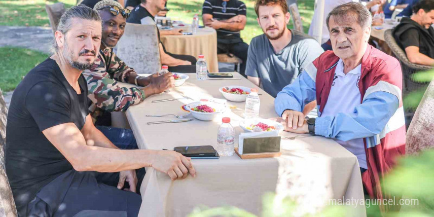 Şenol Güneş, eski öğrencileriyle bir araya geldi