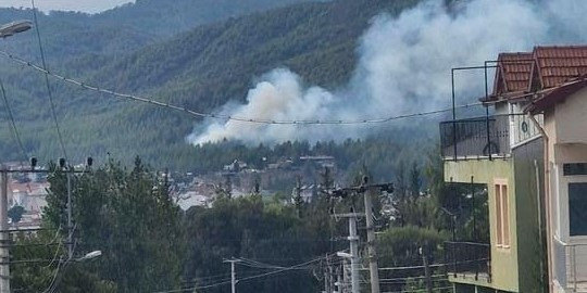 Seydikemer’deki yıldırım kaynaklı orman yangını kontrol altına alındı