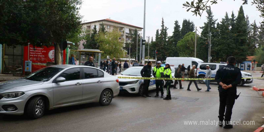 SGK İl Müdürlüğü bahçesinde bıraktığı sırt çantası polisi alarma geçirdi