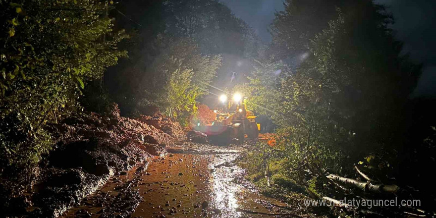 Şiddetli yağışlar Rize’de sel ve heyelanlara neden oldu