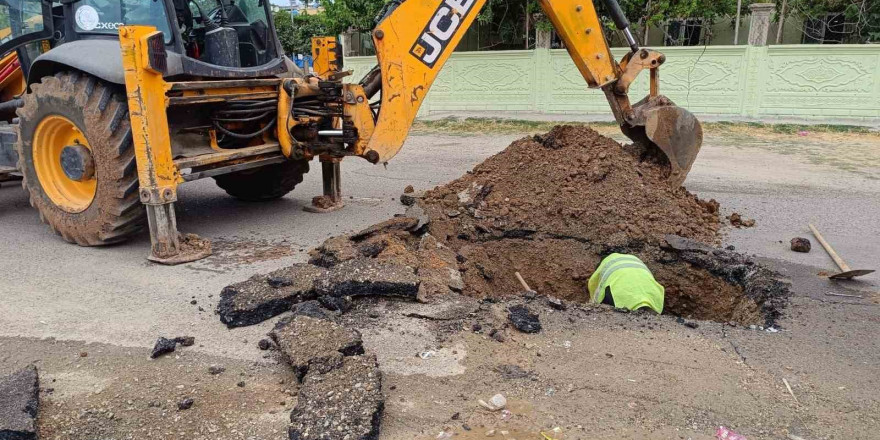 Siirt Belediyesi altyapı sorunlarını gidermeye devam ediyor