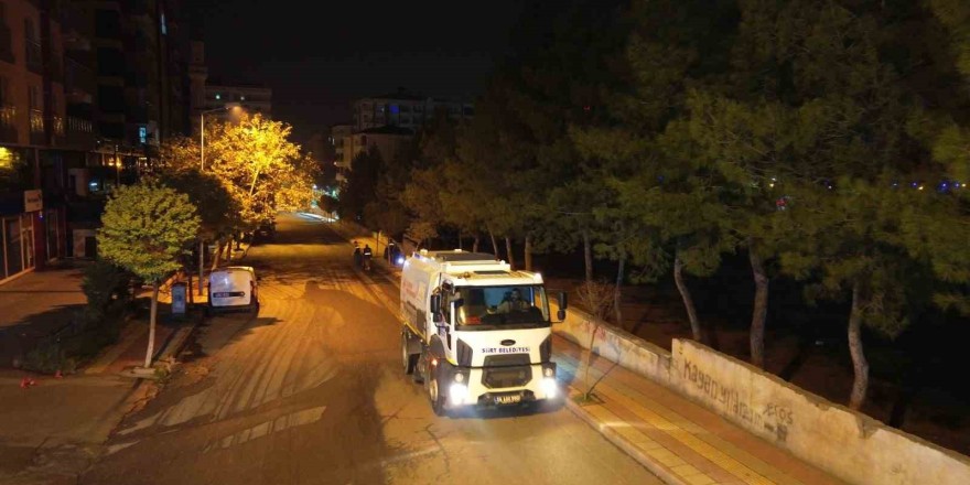 Siirt Belediyesi, temizlik ve bakım çalışmalarına devam ediyor