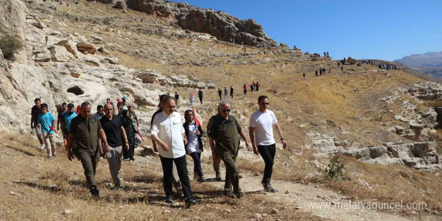 Siirt’te Akabe Yolu’nda doğa yürüyüşü düzenlendi