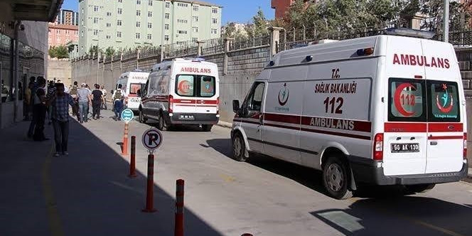 Siirt’te zehirlenen 3 kardeş Diyarbakır’a sevk edildi