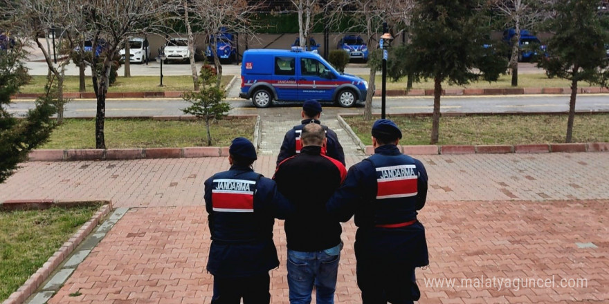 Silahla yağma firarisi jandarma denetiminde yakalandı