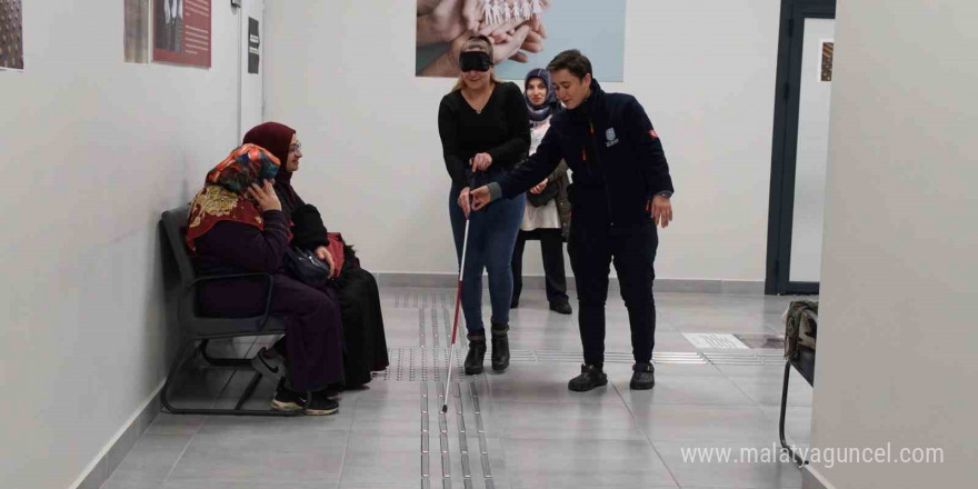 Silivri Belediyesi Beyaz Baston Haftası’nda farkındalık etkinliği düzenledi