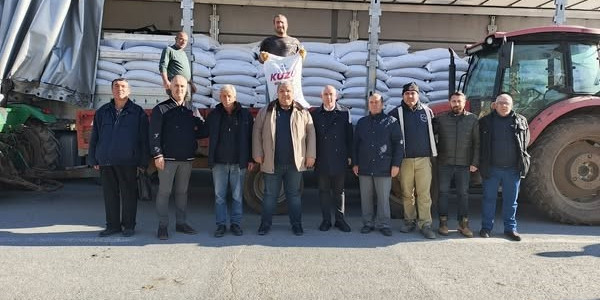 Silivri’de üreticilere 94 ton kuzu yemi dağıtıldı