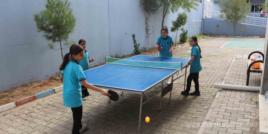 Silopi’de 40 öğrenci ile Dünya Kız Çocukları Günü etkinliği