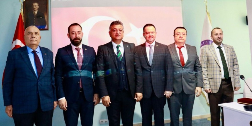 Simav’da “Cumhuriyetin Türk Tarihi İçerisindeki Yeri” konulu konferans