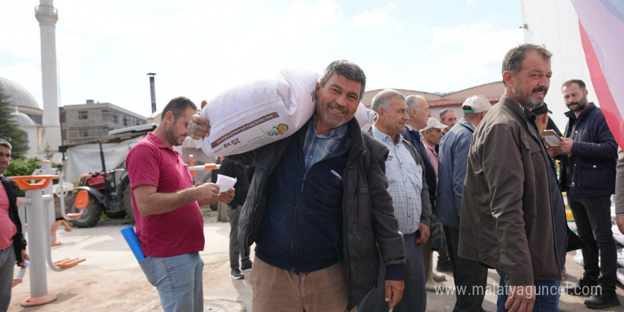 Sındırgı’da Süt Otu tohumları çiftçiyle buluştu