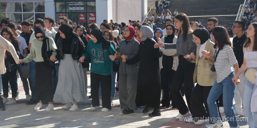 Sinop’ta Palamut Şenliği: 4 bin palamut ikram edildi