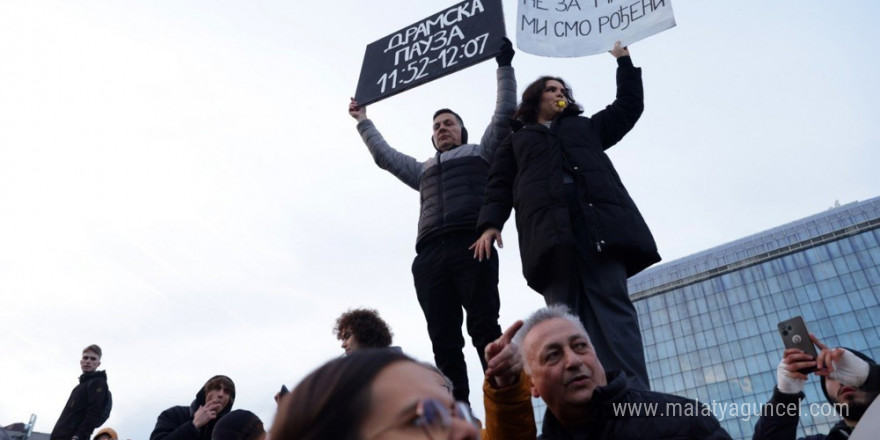 Sırbistan’da tarihinin en kalabalık hükümet karşıtı protesto