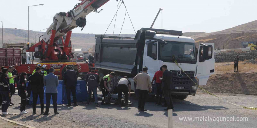 Şırnak’ta kamyon ile motosiklet çarpıştı: 1 ölü