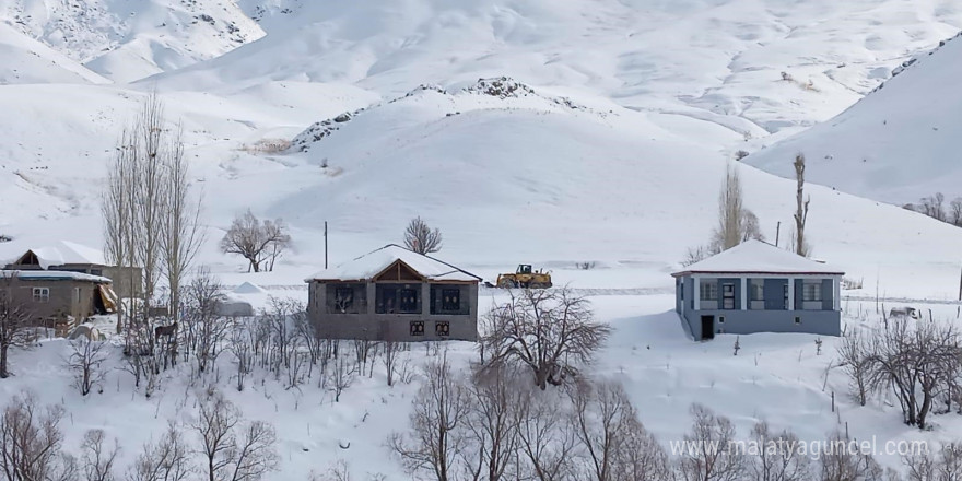 Şırnak’ta kapalı köy yolları ulaşıma açıldı