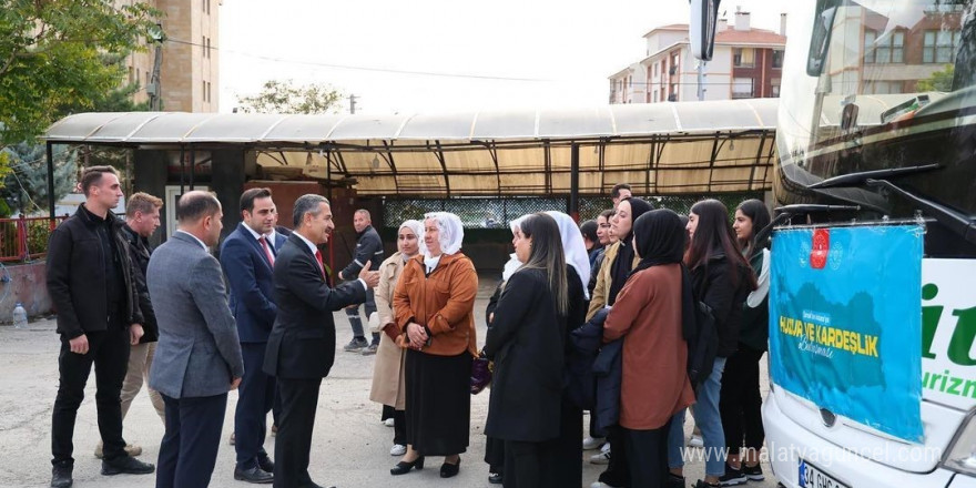 Şırnak’tan 45 kadın, Huzur ve Kardeşlik Buluşmaları Projesi kapsamında Ankara’ya gitti