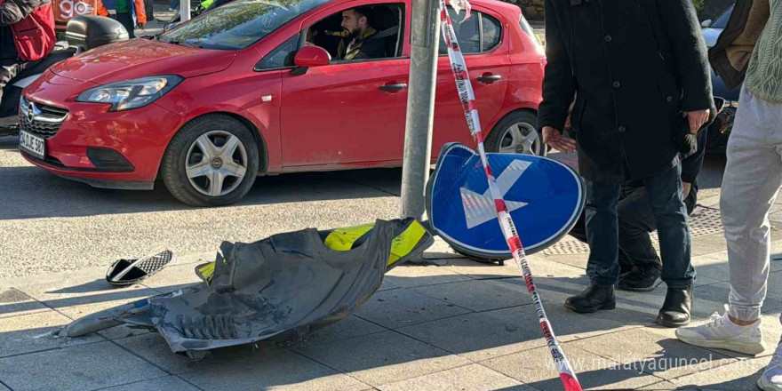 Şişli’de otomobilin çarptığı motosikletli aracın altında sürüklendi