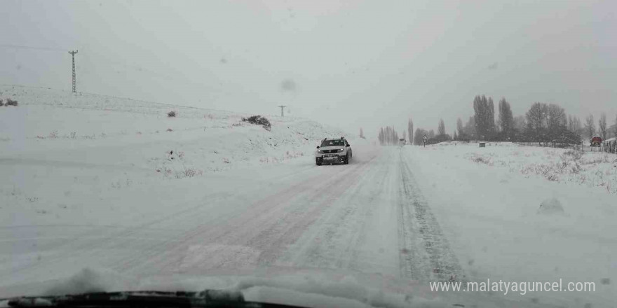 Sivas’ta 645 köy yolu ulaşıma kapandı