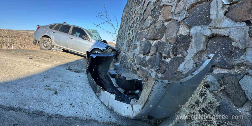 Siverek’te duvara çarpan otomobilin sürücüsü hayatını kaybetti