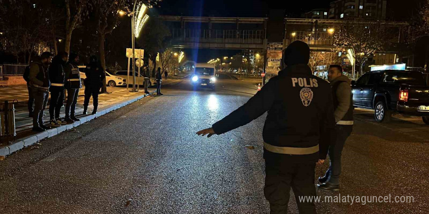 Siverek’te yılbaşı gecesi yoğun güvenlik önlemleri