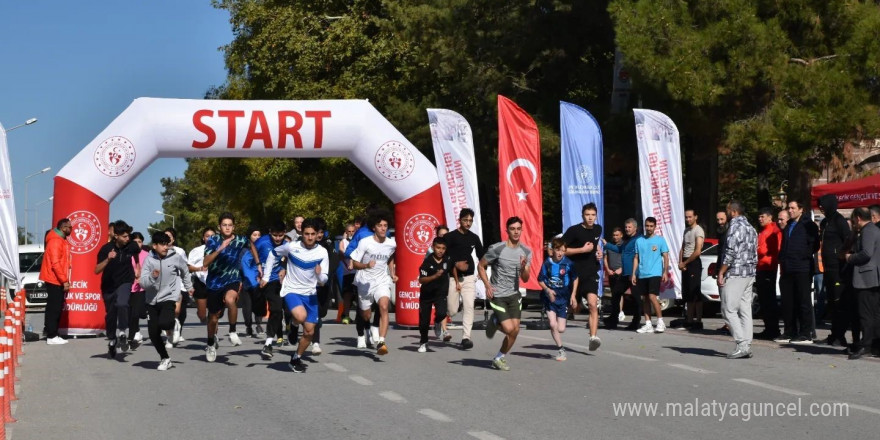 Söğütte 2’inci Cumhuriyet Koşusu gerçekleştirildi