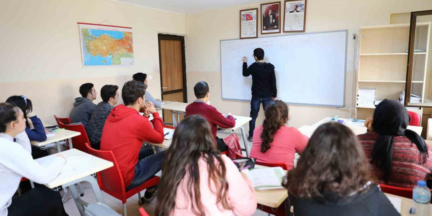 Sosyal Etkinlik Merkezlerinde yeni dönem kayıtları başladı