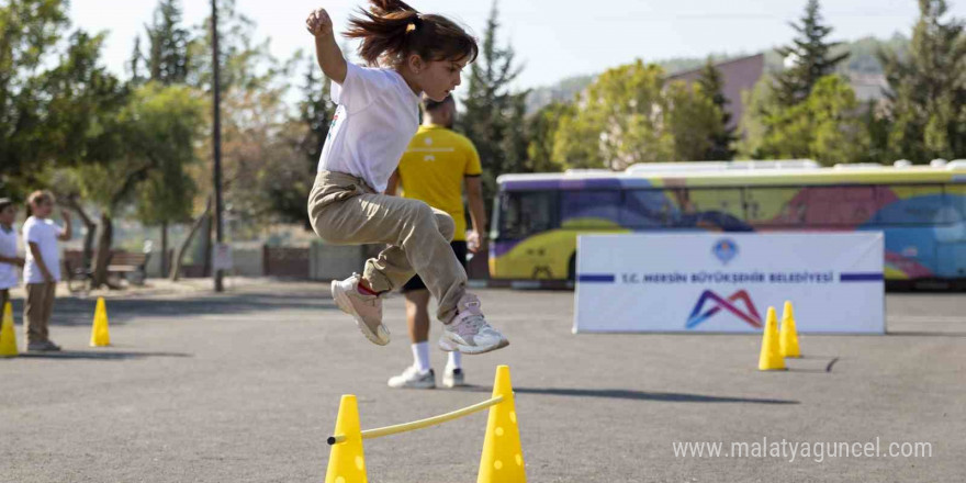 Sporbus aracı, kırsal bölgelerdeki çocukları sporla buluşturuyor