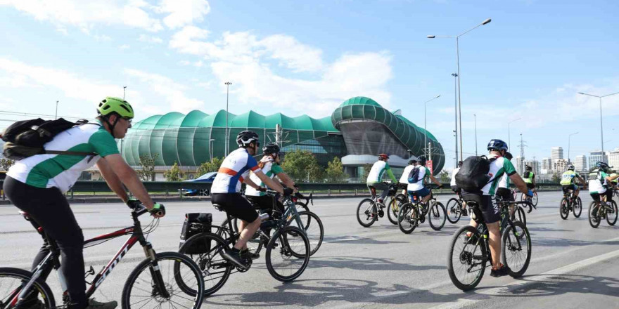 Sporseverler, yeşile pedalladı