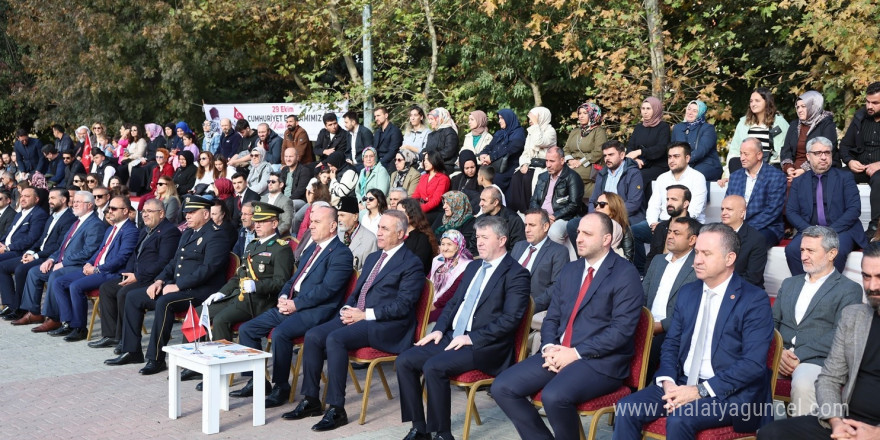 Sultangazi’de Cumhuriyet Bayramı coşkuyla kutlandı