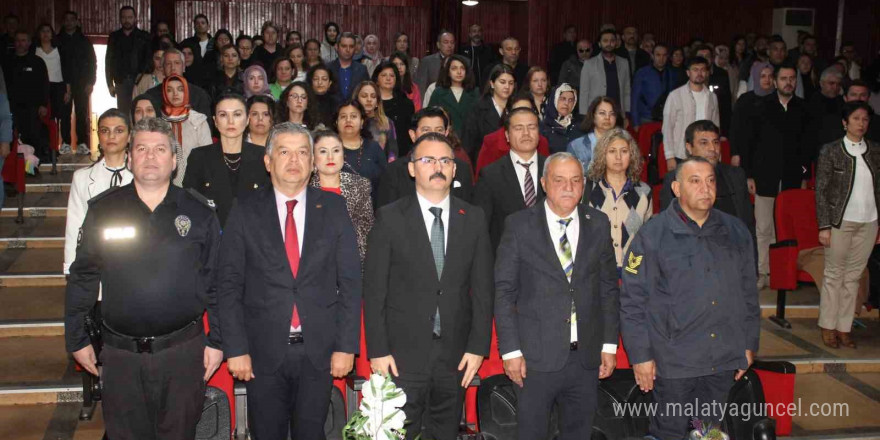 Sultanhisar’da Öğretmenler Günü kutlandı