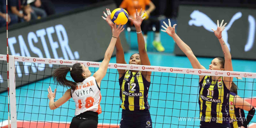 Sultanlar Ligi: Eczacıbaşı Dynavit: 0 - Fenerbahçe: 3