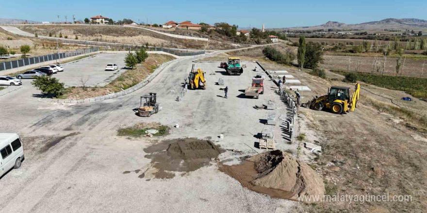 Sungurlu’da alt yapı çalışmalarının ardından asfalt çalışmaları tamamlandı