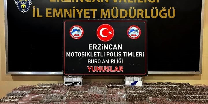 Şüpheli araçta 23 bin 700 adet makaron ele geçirildi