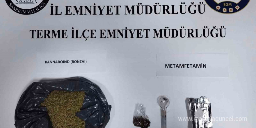 Şüpheli araçtan uyuşturucu çıktı, 3 kişi gözaltına alındı