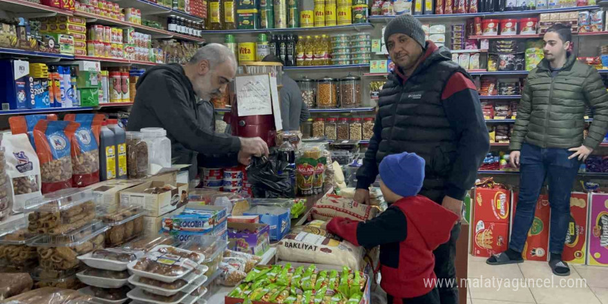 Suriyeli esnaf 7 yıldır işlettiği iş yerini kapatıp ülkesine dönmeyi planlıyor