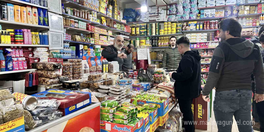 Suriyeli esnaf 7 yıldır işlettiği iş yerini kapatıp ülkesine dönmeyi planlıyor