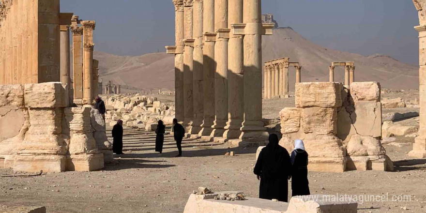 Suriye’nin antik kenti Palmira eski günlerini arıyor