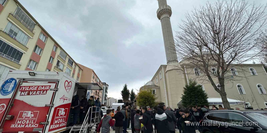 Tadilatı tamamlanan Hz. Ömer Cami ibadete açıldı