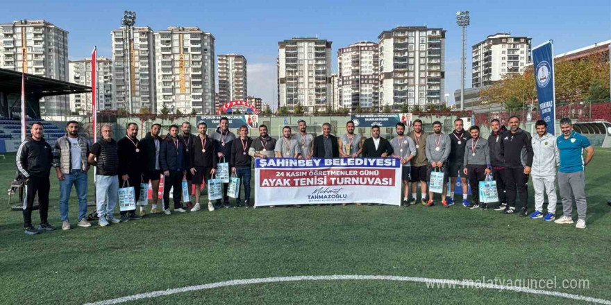 Tahmazoğlu, Öğretmenler Günü’nde öğretmenlerle bir araya geldi