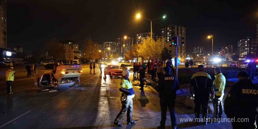 Takla atan otomobilinin kapıları zarar görmesin diye vinç getirtti