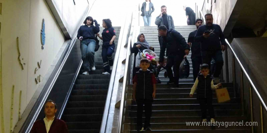 Taksim Metrosu’nda yürüyen merdiven çilesi