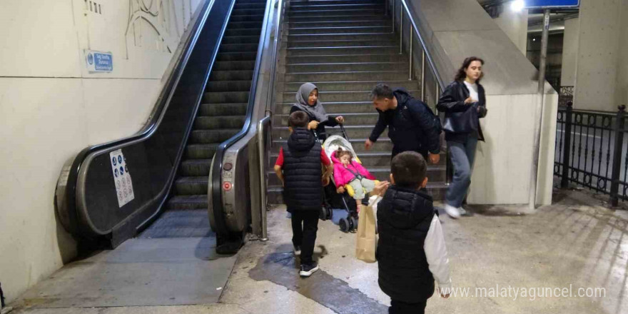 Taksim Metrosu’nda yürüyen merdiven çilesi