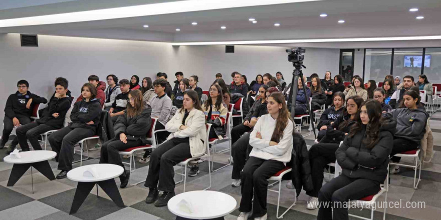 Talas’ın yazar okulu seminerleri dolu dolu