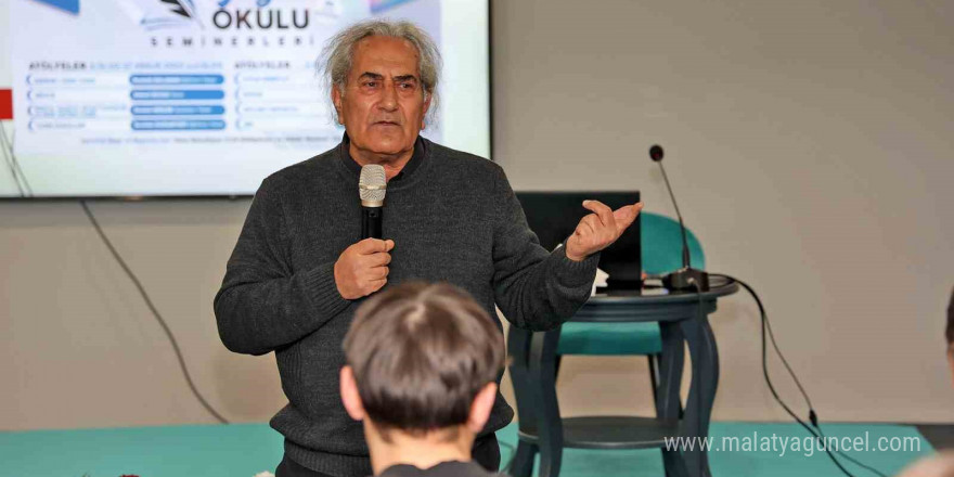 Talas’ın Yazar Okulu Seminerleri’nde hikaye anlatıldı